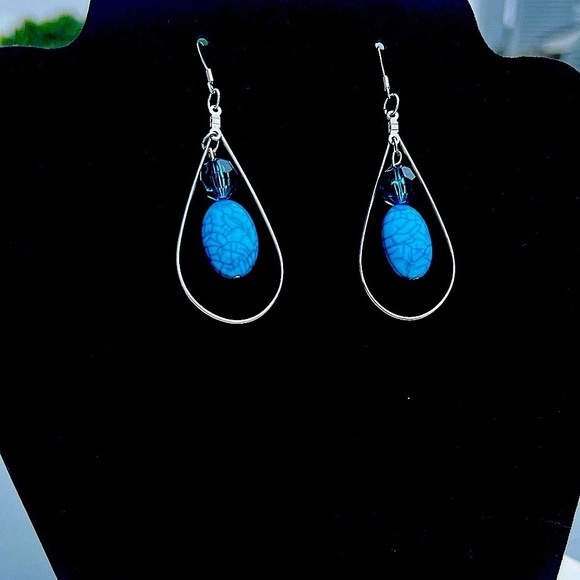 Beautiful Blue Dangle Earrings - Picture 5 of 8